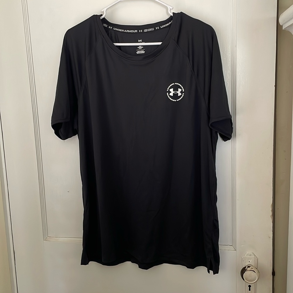 UNDER ARMOUR ISO-CHILL Breath Top Black Short Sleeve T-Shirt XL